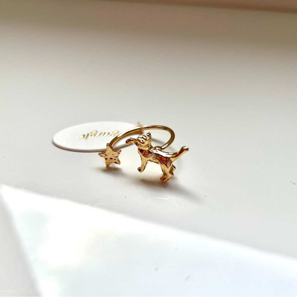 Cat-Chasing Stars Ring - Size 5.5 - Picture 4 of 4